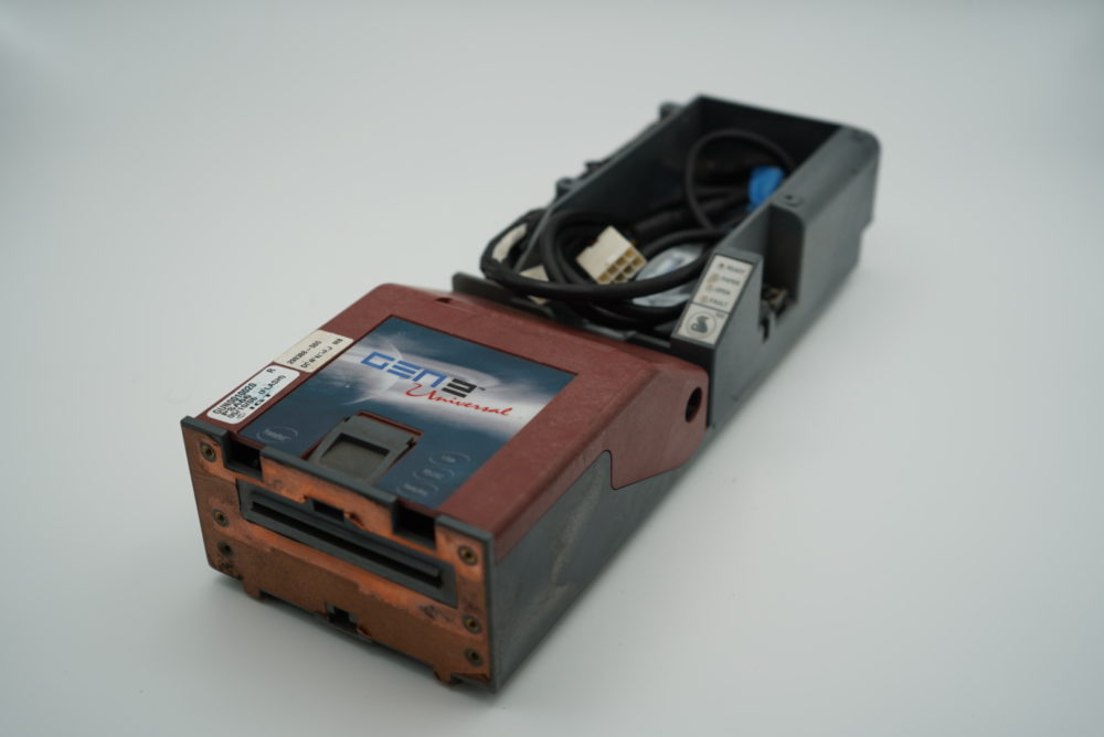GEN2 Universal USB - Image 2
